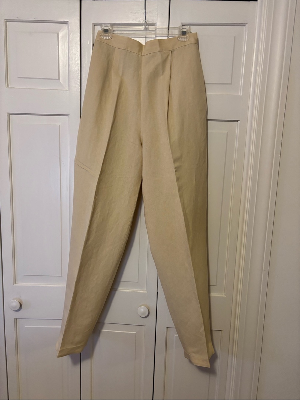 Cynthia Howie for Maggy Boutique Women's Classic High-Waist Cream Dress Pants